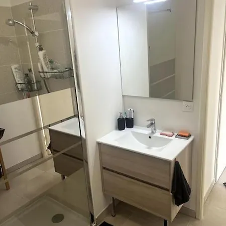 T3 Avec Belle Vue Apartament Fréjus